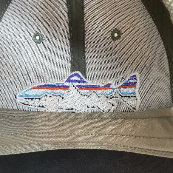 Patagonia Fitz Roy Trout Trucker Hat Cap Mesh Snap Back Tan Embroidered Fish - Picture 6 of 7